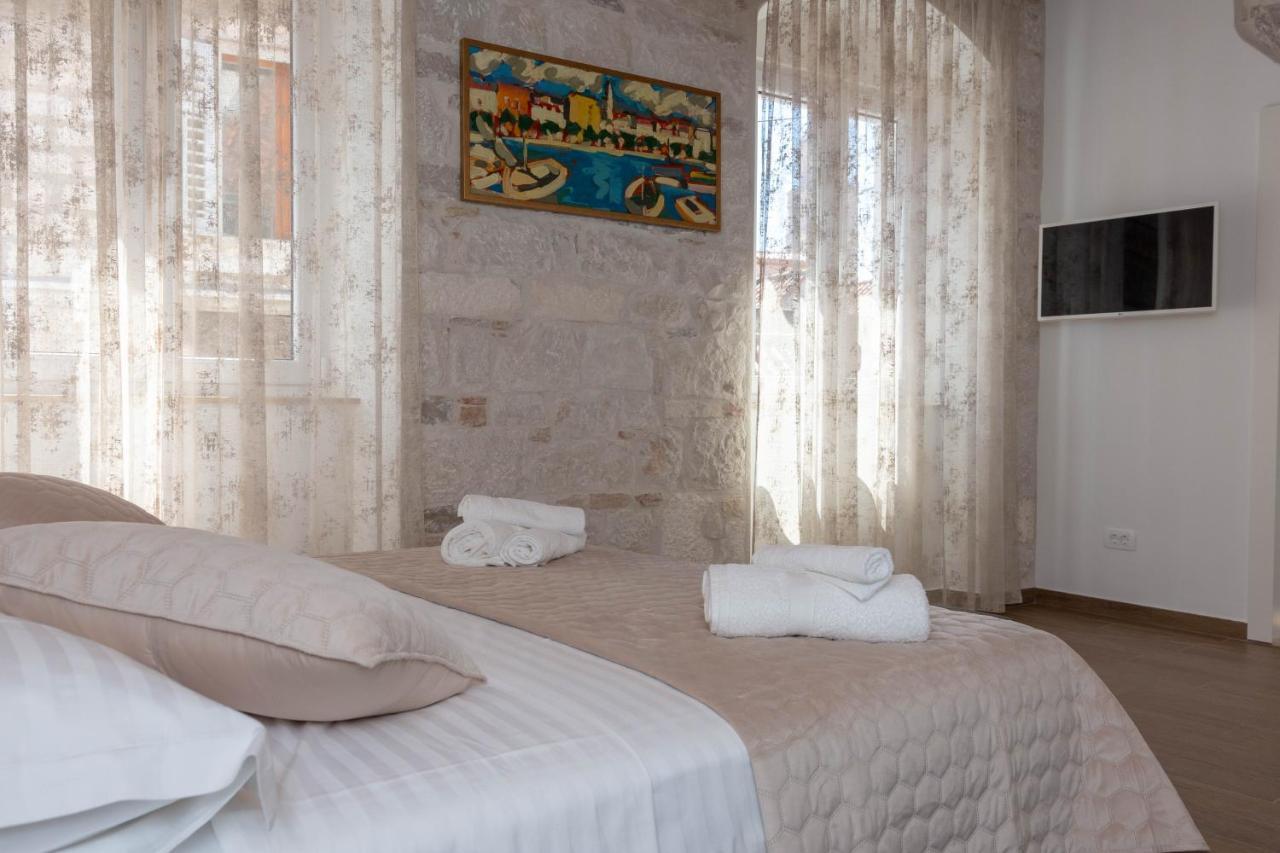 Luxury Rooms Rustic Chic Спліт Екстер'єр фото